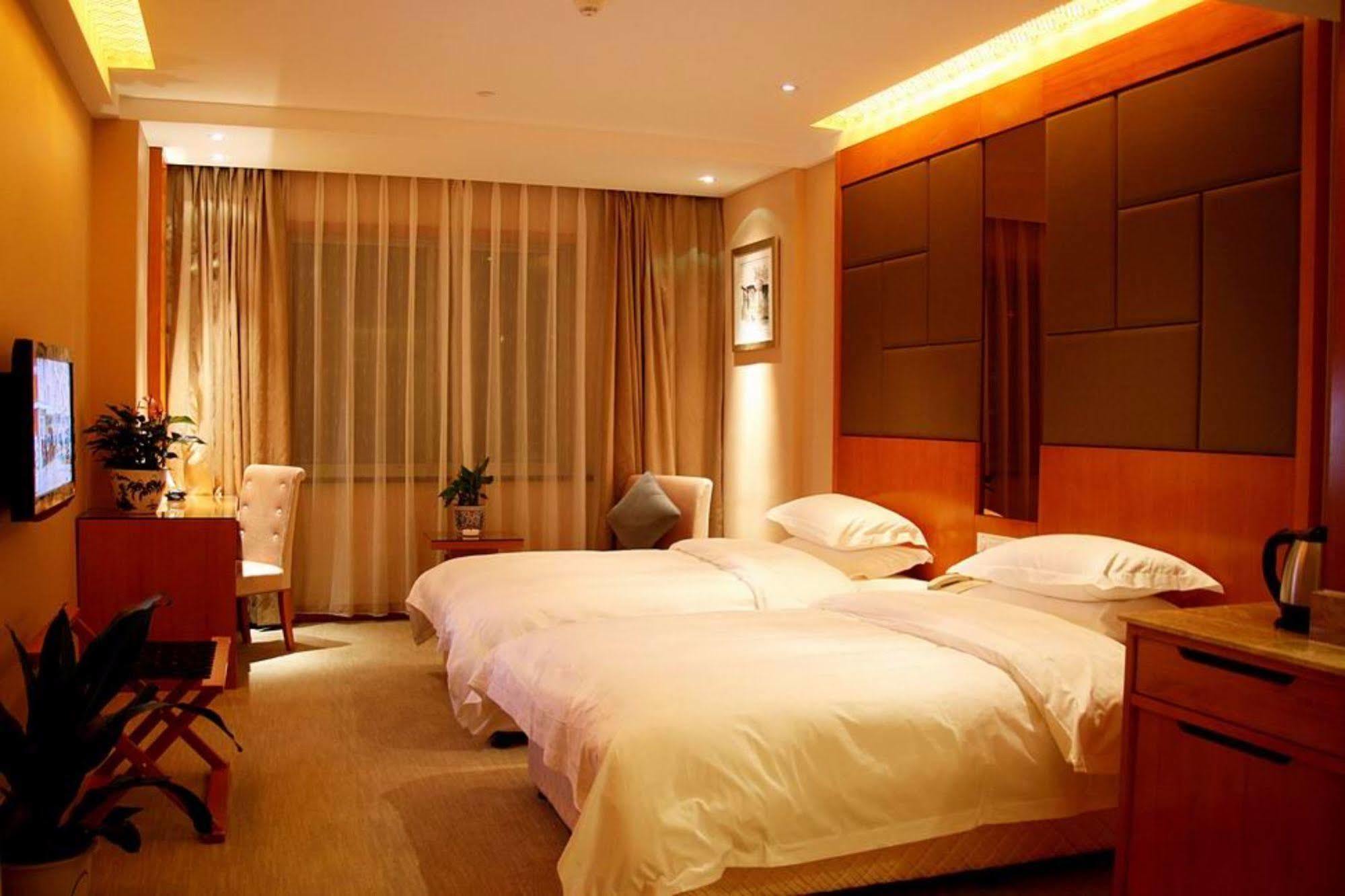 Oriental Hotel Tong Xiang Jiaxing Bagian luar foto