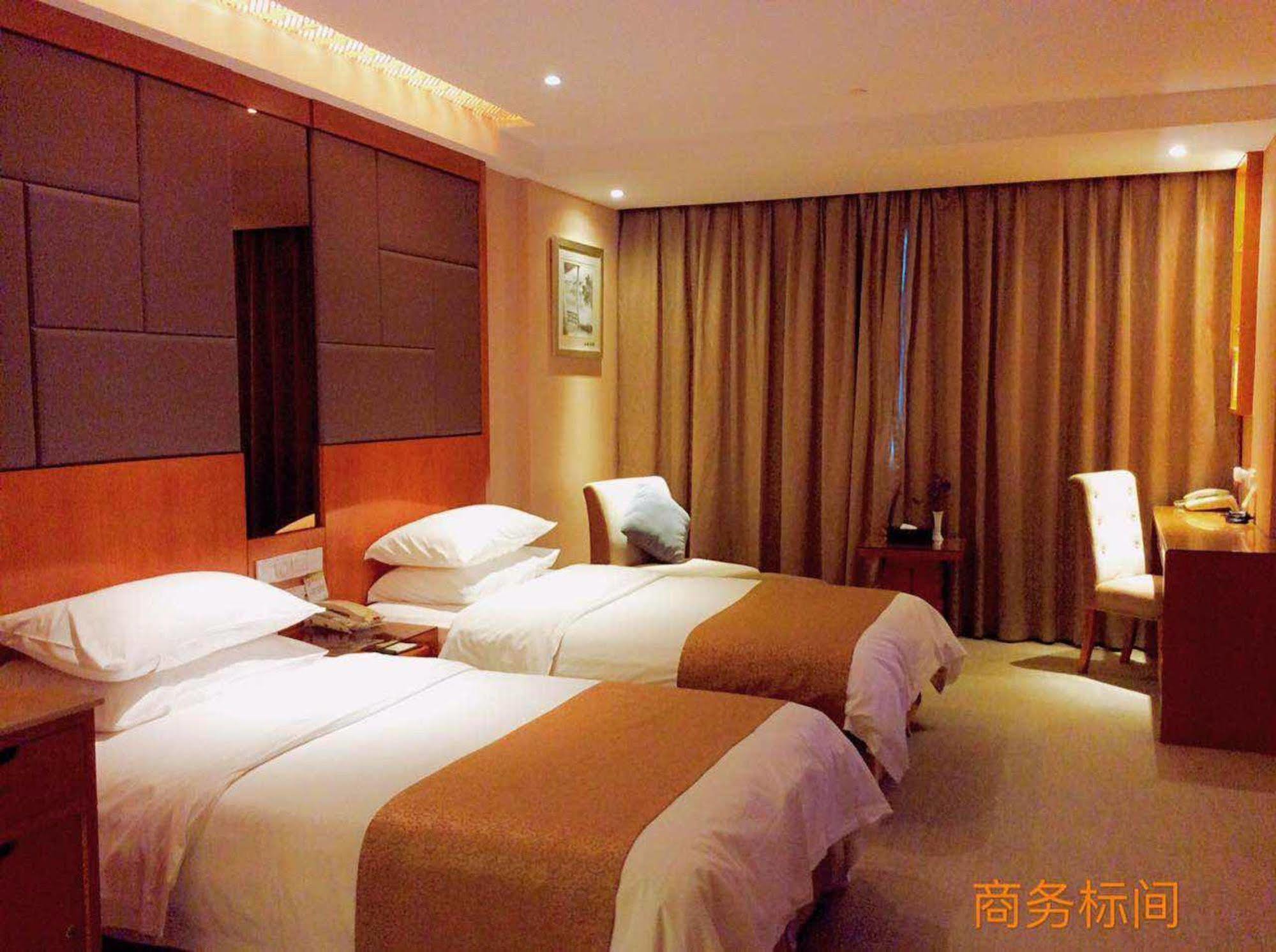 Oriental Hotel Tong Xiang Jiaxing Bagian luar foto